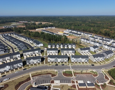 215 Deercroft Drive - Photo Thumbnail 32