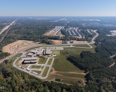 215 Deercroft Drive - Photo Thumbnail 34