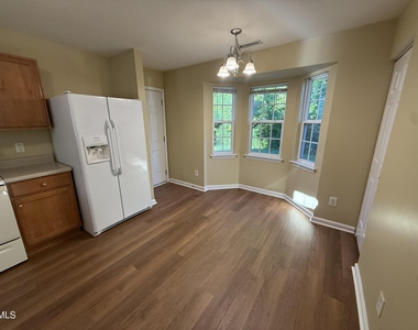 1517 Essexwood Drive - Photo Thumbnail 15