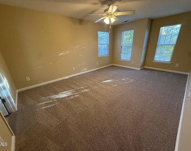1517 Essexwood Drive - Photo Thumbnail 18