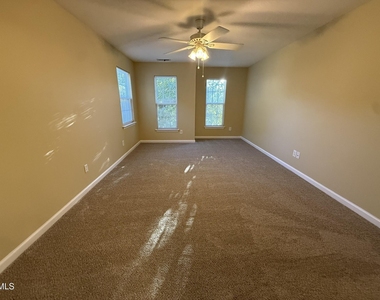 1517 Essexwood Drive - Photo Thumbnail 17