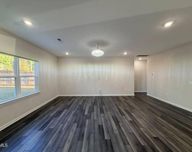 4005 Table Rock Drive - Photo Thumbnail 13