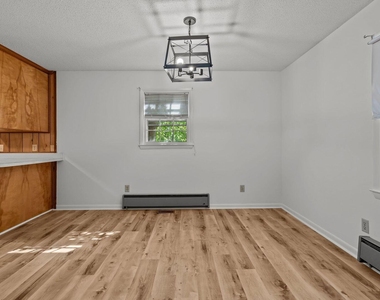 16 Parkwood - Photo Thumbnail 22