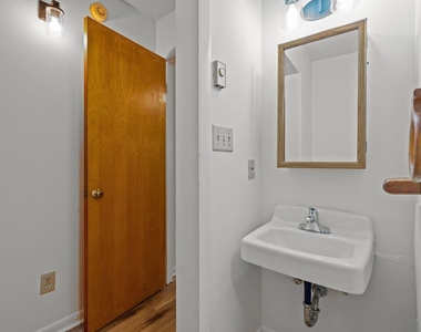 16 Parkwood - Photo Thumbnail 20