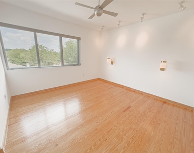 1507 North St - Photo Thumbnail 28