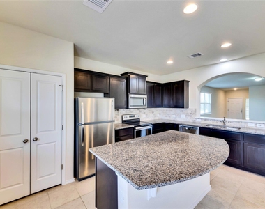 728 Coltrane Dr - Photo Thumbnail 2
