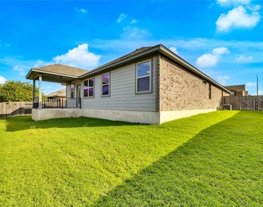 728 Coltrane Dr - Photo Thumbnail 21