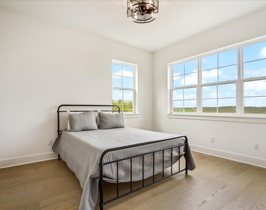 304 N Ronay Dr - Photo Thumbnail 32