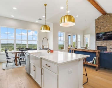 304 N Ronay Dr - Photo Thumbnail 10