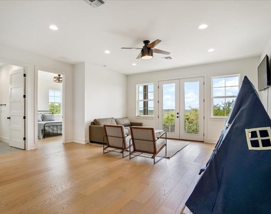 304 N Ronay Dr - Photo Thumbnail 26
