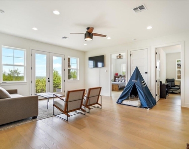 304 N Ronay Dr - Photo Thumbnail 27