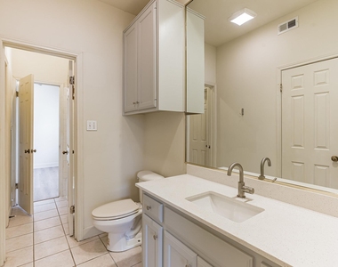 2100 San Gabriel St, Tx 78705 St - Photo Thumbnail 4