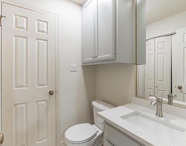 2100 San Gabriel St, Tx 78705 St - Photo Thumbnail 5