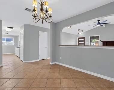 1303 Byers Ln - Photo Thumbnail 12