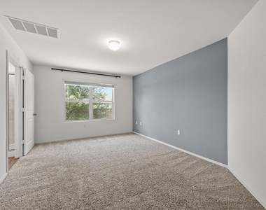 10404 Premier Park St - Photo Thumbnail 12