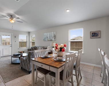 12410 Amber Lynn Path - Photo Thumbnail 8