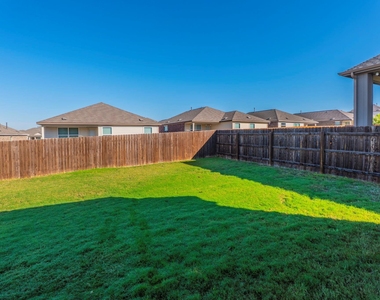 5844 Bianca Dr - Photo Thumbnail 24