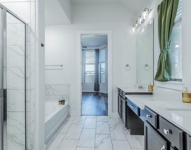 5844 Bianca Dr - Photo Thumbnail 14