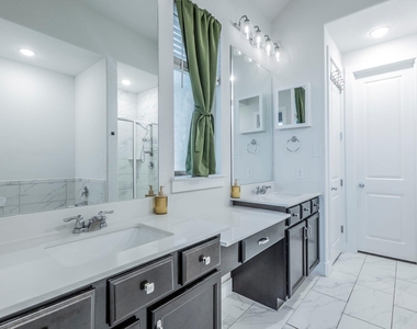 5844 Bianca Dr - Photo Thumbnail 13