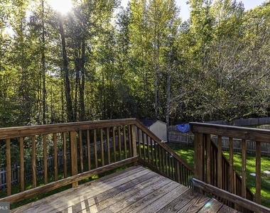 11100 Saturn Court - Photo Thumbnail 14