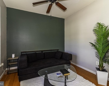 11100 Saturn Court - Photo Thumbnail 3