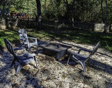 11100 Saturn Court - Photo Thumbnail 16