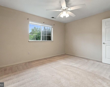 8202 Winstead Place - Photo Thumbnail 8