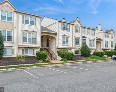 8202 Winstead Place - Photo Thumbnail 21