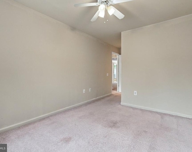 8202 Winstead Place - Photo Thumbnail 15