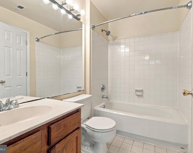 8202 Winstead Place - Photo Thumbnail 11