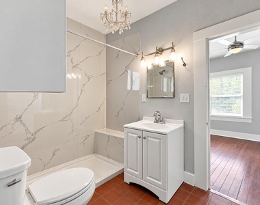 306 W 41st St - Photo Thumbnail 11