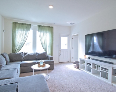106 Mouflon Rd - Photo Thumbnail 5