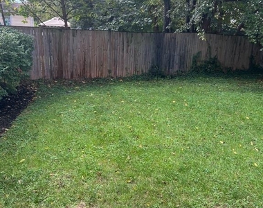 9810 Main Street - Photo Thumbnail 6