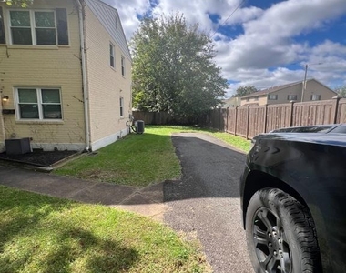 9810 Main Street - Photo Thumbnail 1