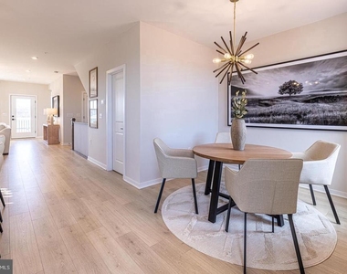 20916 Bluebird Square - Photo Thumbnail 4