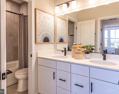 20916 Bluebird Square - Photo Thumbnail 8