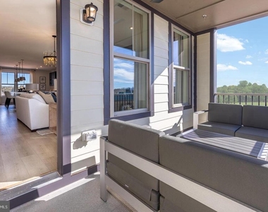 20916 Bluebird Square - Photo Thumbnail 10