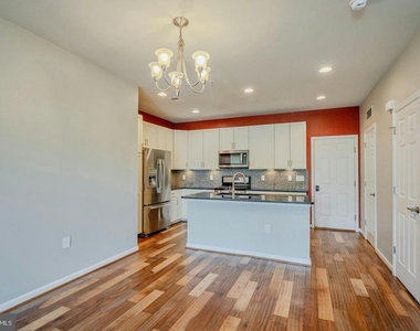 42677 Wardlaw Terrace - Photo Thumbnail 6