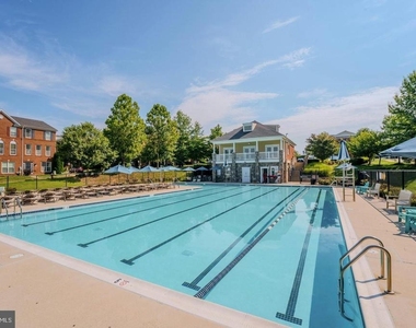 42677 Wardlaw Terrace - Photo Thumbnail 27
