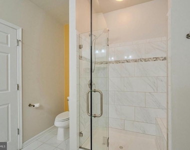 42677 Wardlaw Terrace - Photo Thumbnail 17