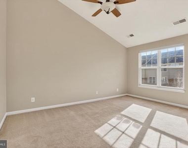 43265 Sunderleigh Square - Photo Thumbnail 20
