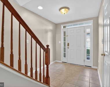 43265 Sunderleigh Square - Photo Thumbnail 1