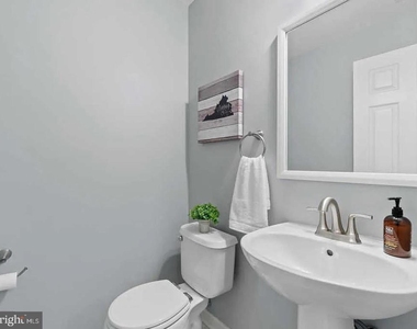 47326 Sterdley Falls Terrace - Photo Thumbnail 17