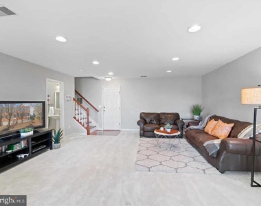 47326 Sterdley Falls Terrace - Photo Thumbnail 27