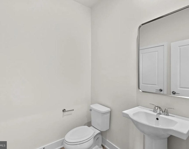 13898 Aviation Place - Photo Thumbnail 15