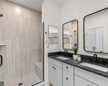 13898 Aviation Place - Photo Thumbnail 9