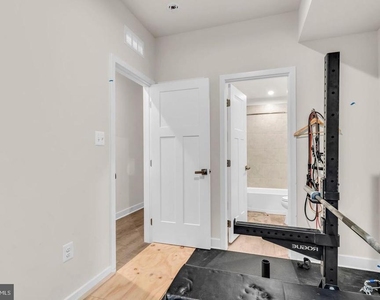 13937 Airfoil Road - Photo Thumbnail 6
