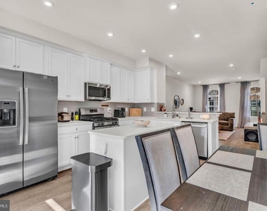 13937 Airfoil Road - Photo Thumbnail 13