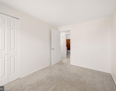 5986 Powells Landing Road - Photo Thumbnail 19