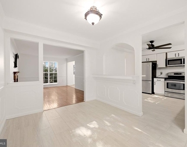 5986 Powells Landing Road - Photo Thumbnail 11
